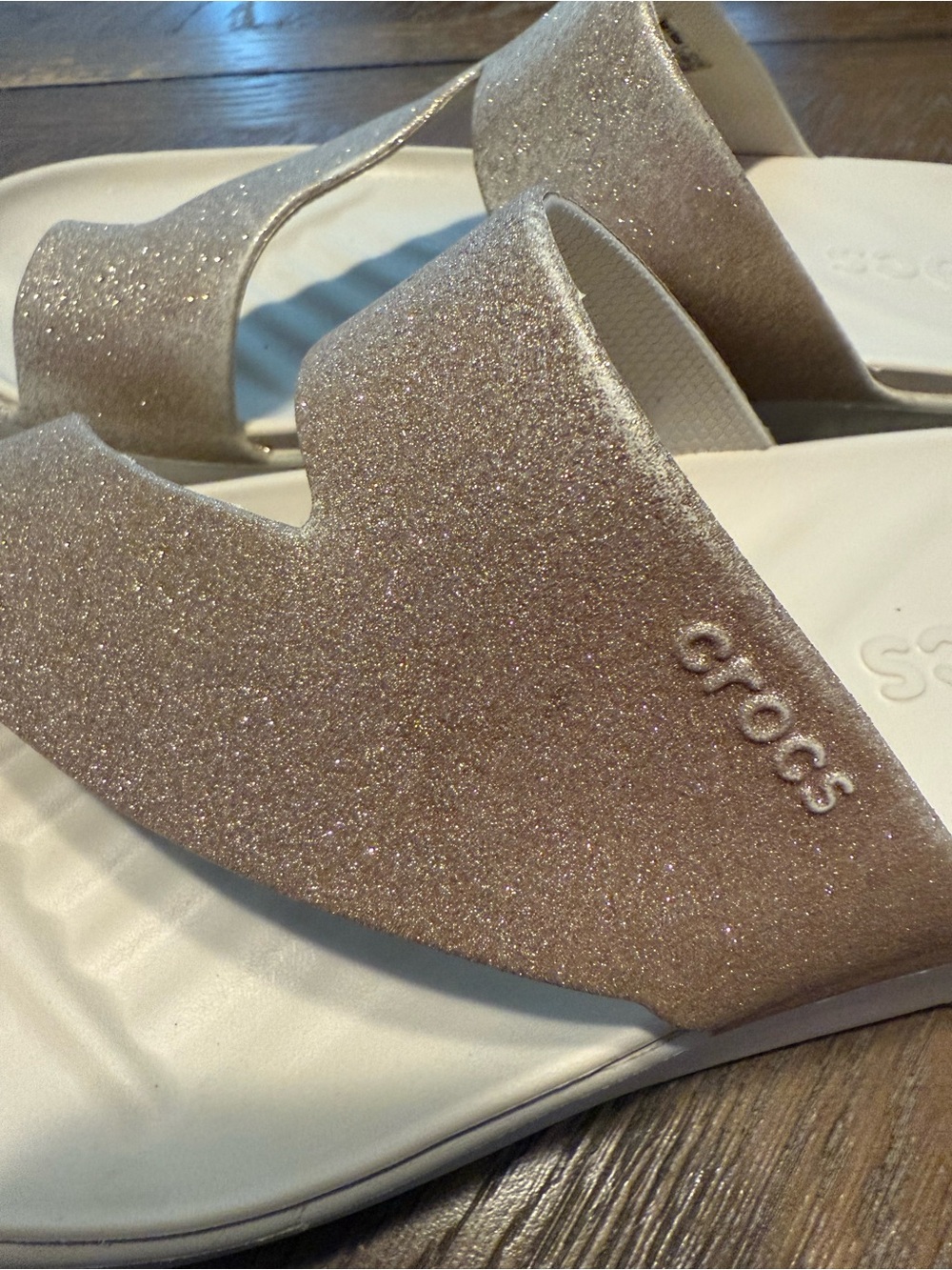 CROCS Women’s Glitter Slide Sandals in Gold/ Cream - Picture 3 of 8